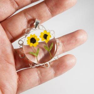 Captured Nature in Resin – Sunflower Pendant
