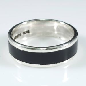 Simple Band – Black Strip Sterling Silver